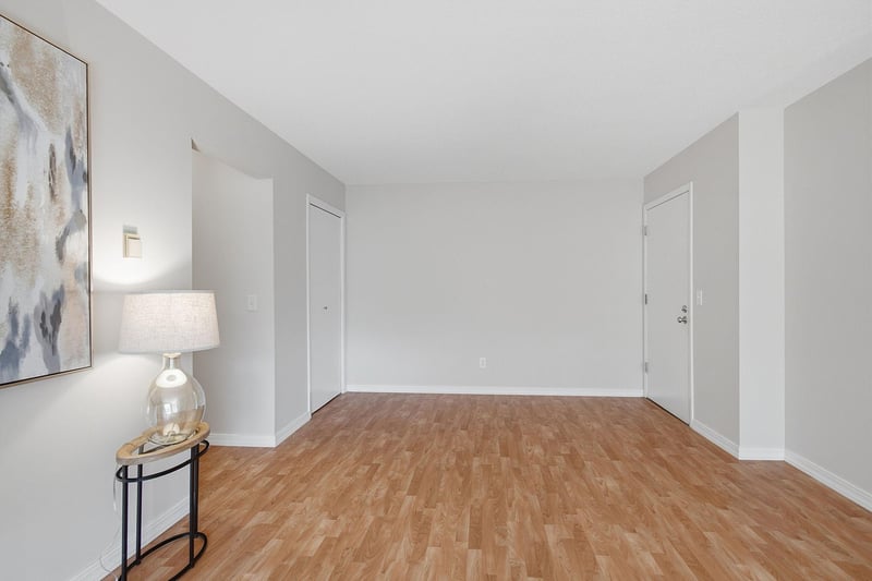6901 Penn Ave S #204, Richfield, MN 55423