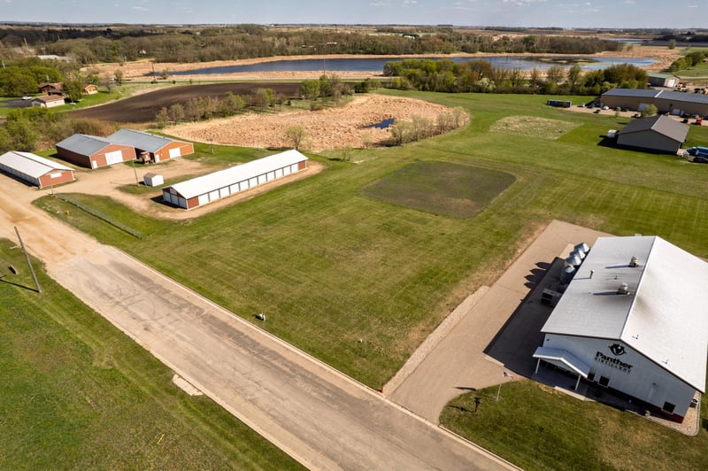 302 E Pike St, Osakis, MN 56360