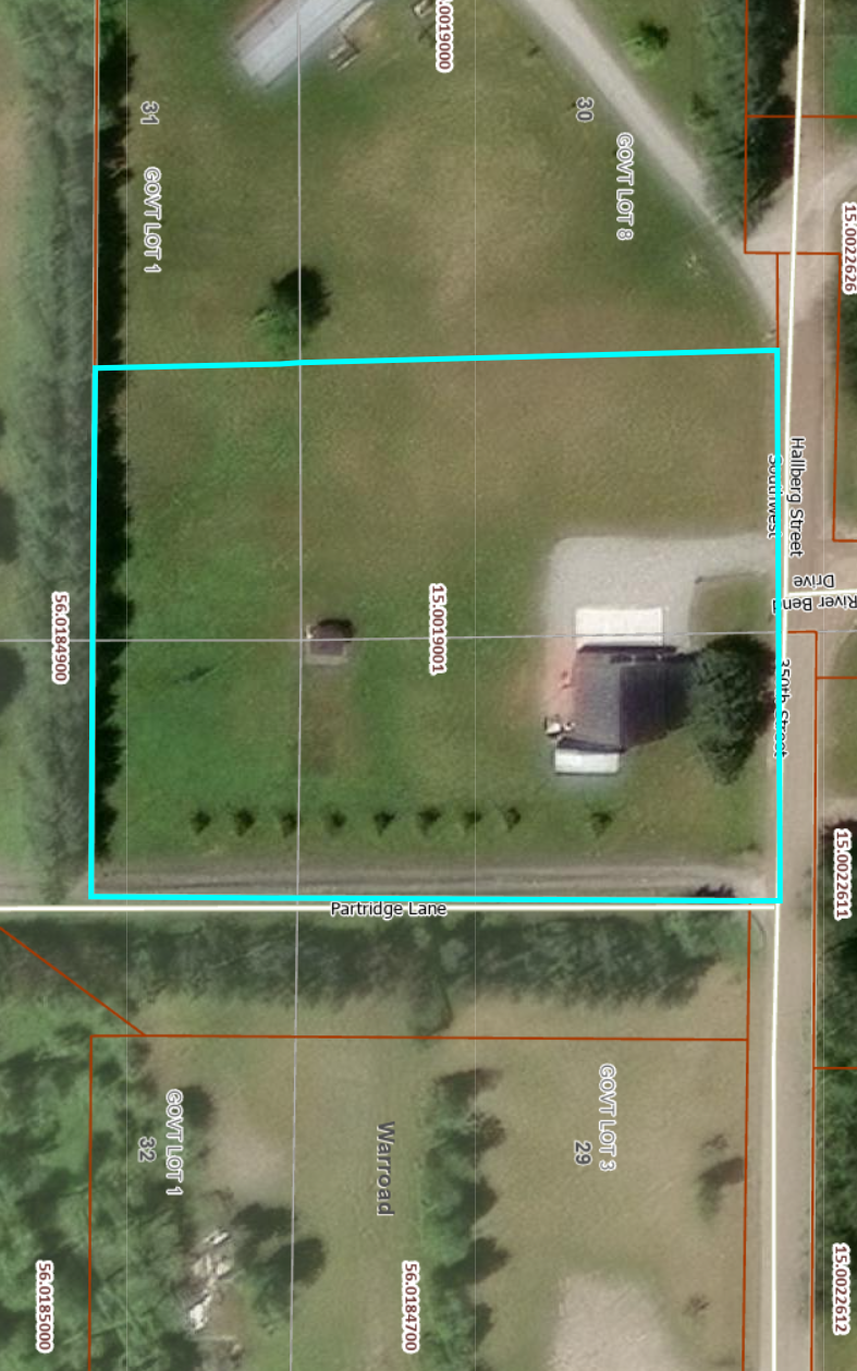 752 Hallberg St SW, Warroad, MN 56763