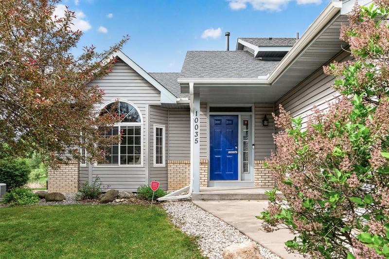10035 Fallgold Pw N, Brooklyn Park, MN 55443