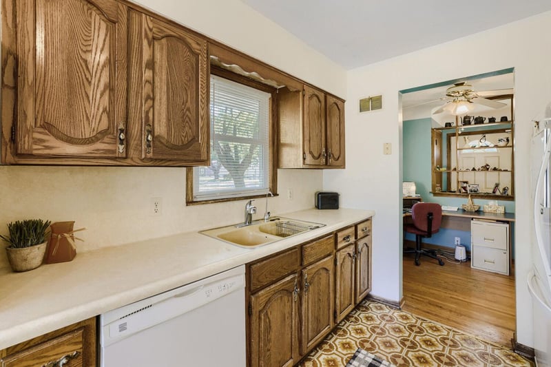 5400 Knox Ave N, Brooklyn Center, MN 55430