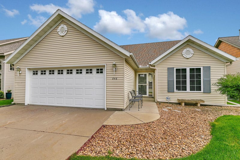 846 Aspen Cir, Waite Park, MN 56387