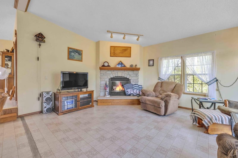 7210 79th Ave SW, Staples, MN 56479