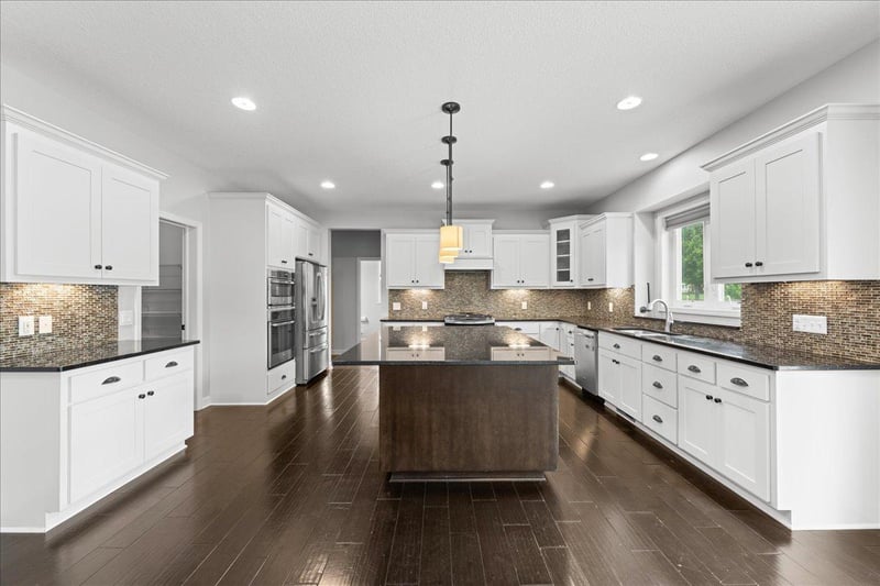 3308 Arden Dr, Woodbury, MN 55129