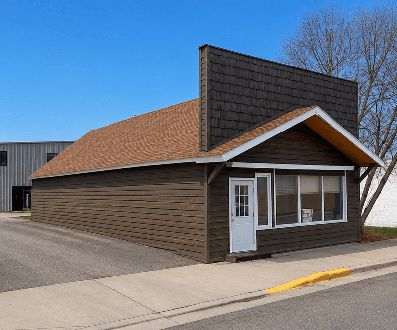 111 Wabasha Ave NE, Warroad, MN 56763