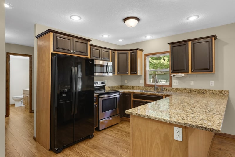 832 Bailey St, Hastings, MN 55033
