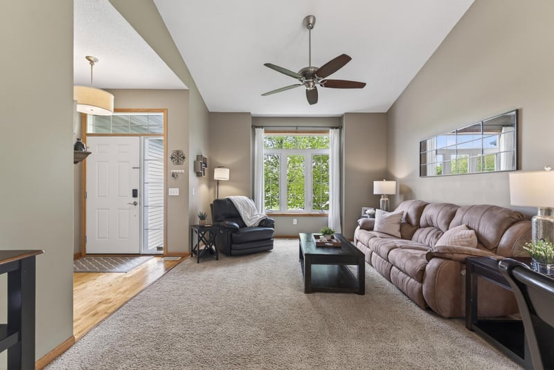 9007 Cheyanne Cir, Waverly, MN 55390