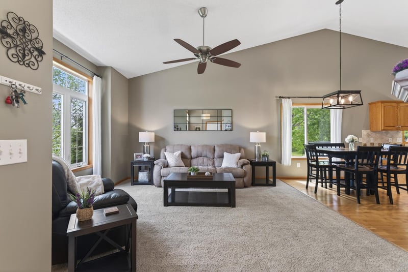 9007 Cheyanne Cir, Waverly, MN 55390