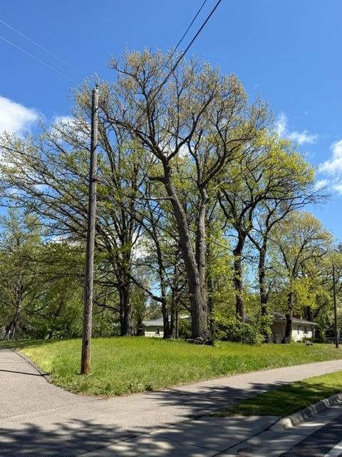 900 Lindbergh Dr S, Little Falls, MN 56345