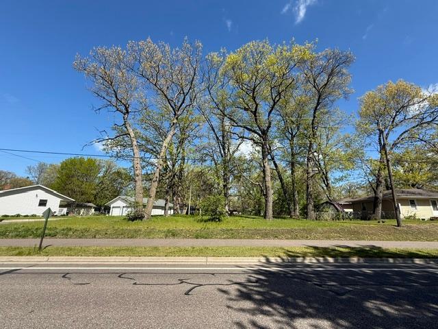 900 Lindbergh Dr S, Little Falls, MN 56345