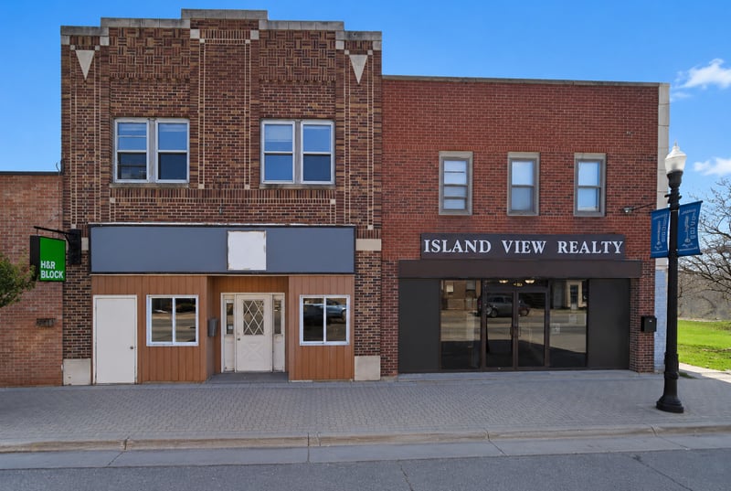 427 3rd St, International Falls, MN 56649