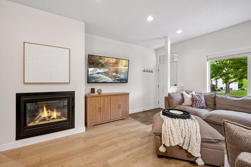 9004 Sawgrass Glen, Maple Grove, MN 55311