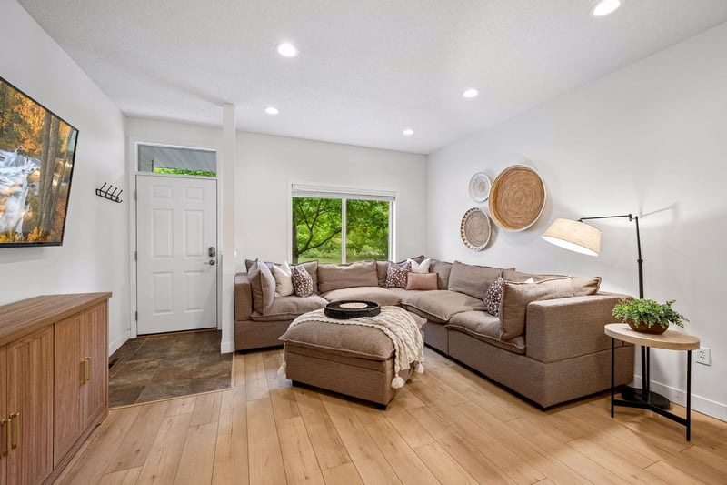 9004 Sawgrass Glen, Maple Grove, MN 55311