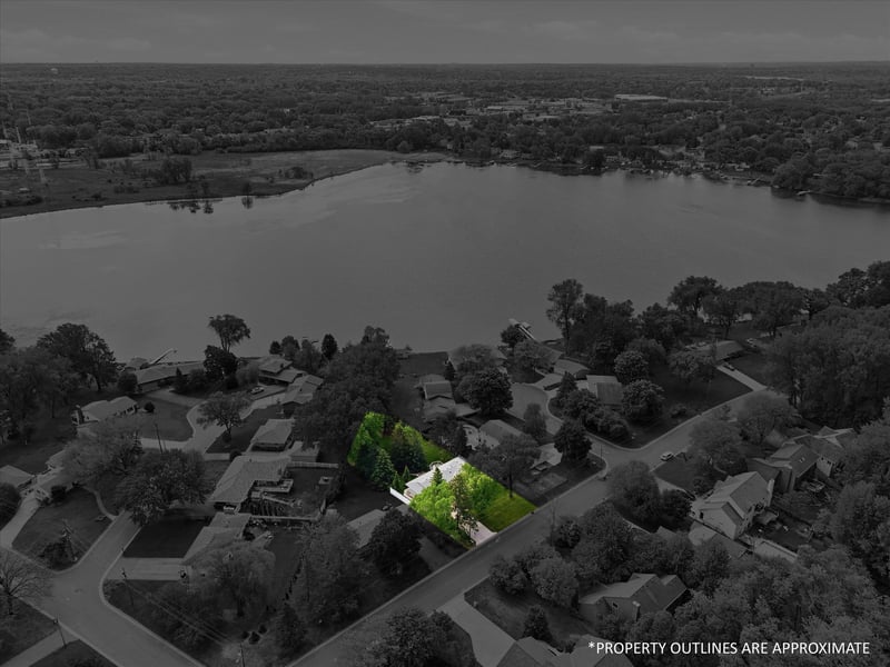 974 Kohlman Ln, Maplewood, MN 55109