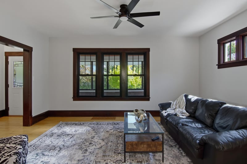 512 Jefferson St, Eau Claire, WI 54701