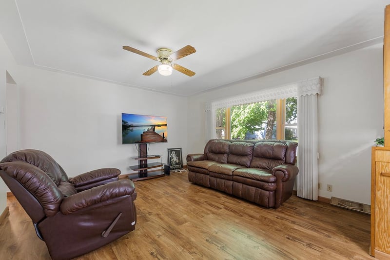 921 N Payne St, New Ulm, MN 56073