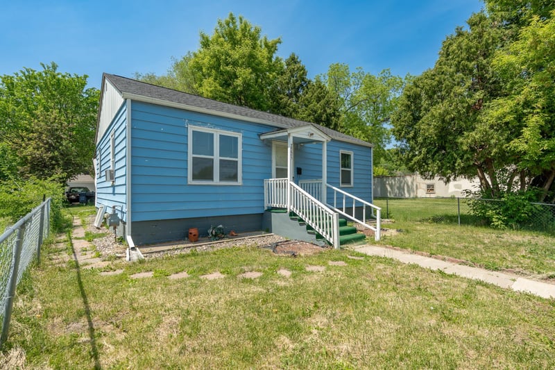 2725 Penn Ave N, Minneapolis, MN 55411