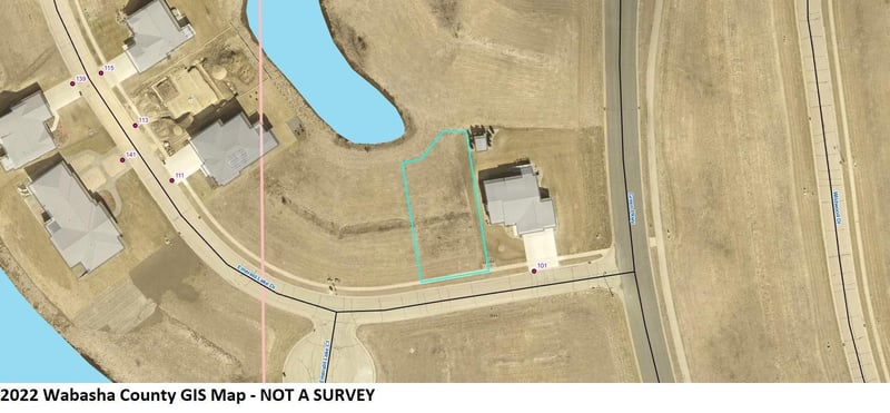 105 Emerald Lake Dr, Lake City, MN 55041
