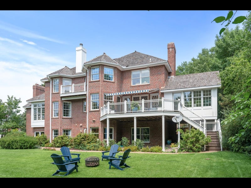 7180 Kenmare Dr, Bloomington, MN 55438