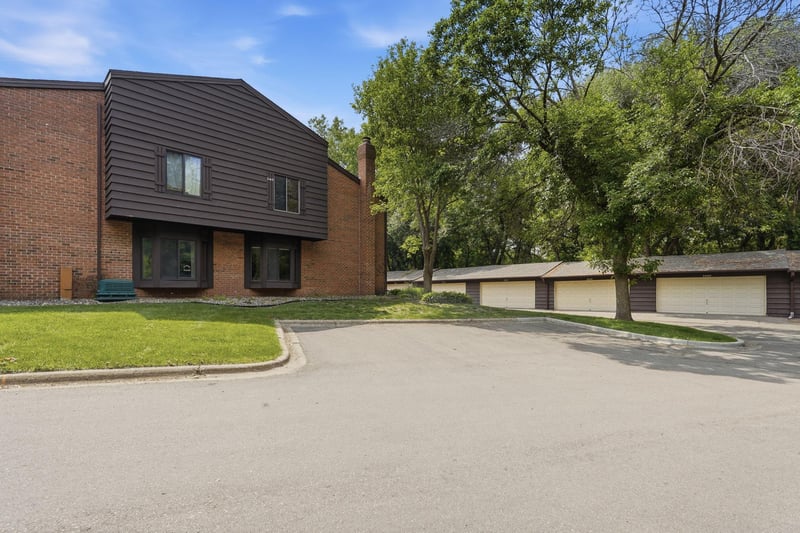 2540 Alabama Ave S, Saint Louis Park, MN 55416