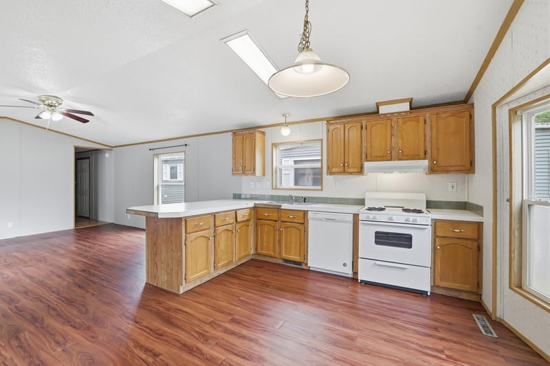 1403 Concord St S #33, South Saint Paul, MN 55075