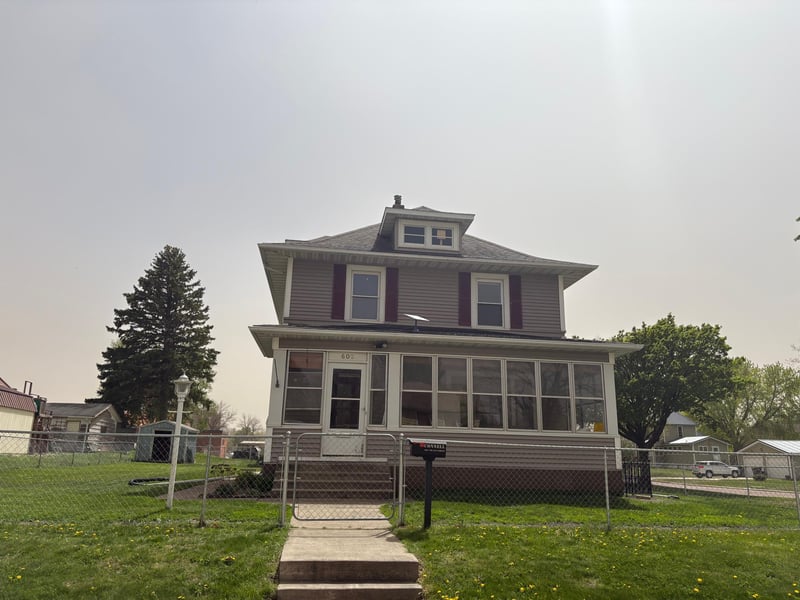 602 7th Ave N, Saint James, MN 56081