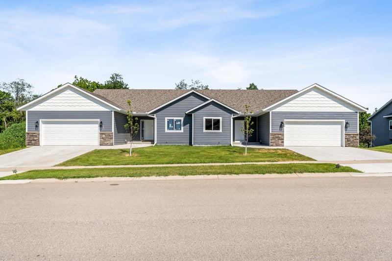 2050 13th St NW, Faribault, MN 55021