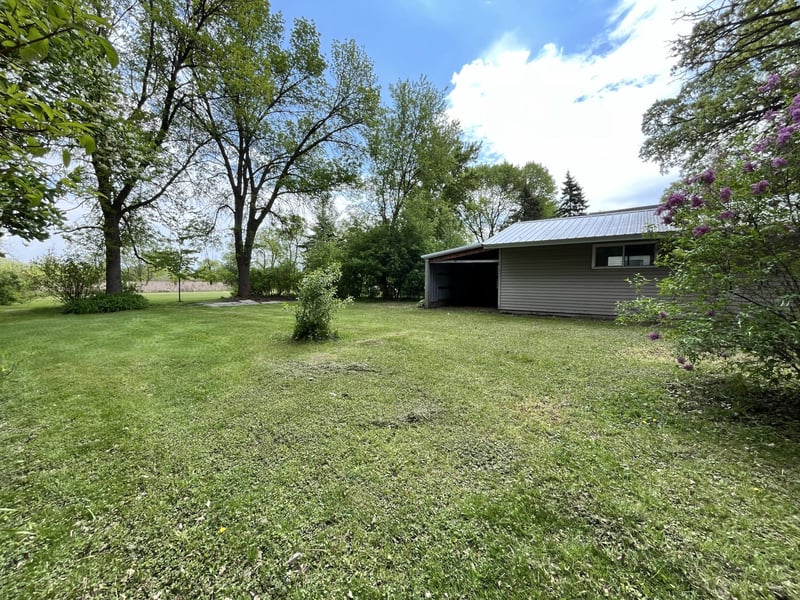 103 1st St S, Grove City, MN 56243