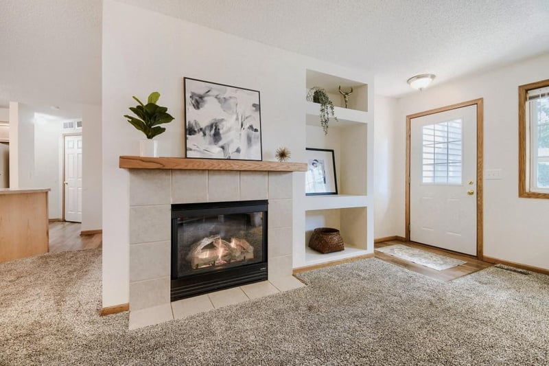 2455 Yellowstone Dr #115, Hastings, MN 55033