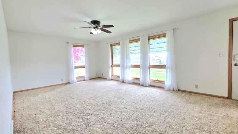 420 James St, Detroit Lakes, MN 56501