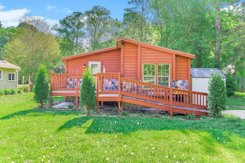 426 Railroad Ave, Ellsworth, WI 54011
