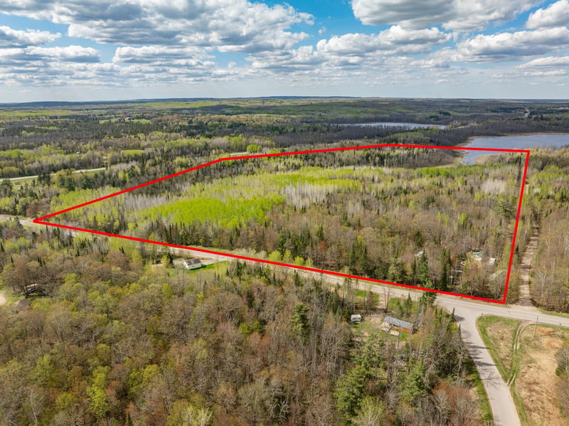35020 E County Line Rd, Hill City, MN 55748