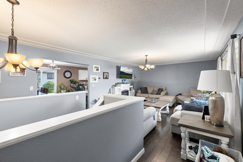203 Kamnic St, Pierz, MN 56364