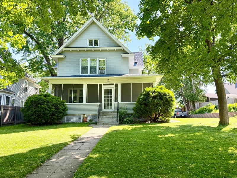 817 Central Ave, Red Wing, MN 55066