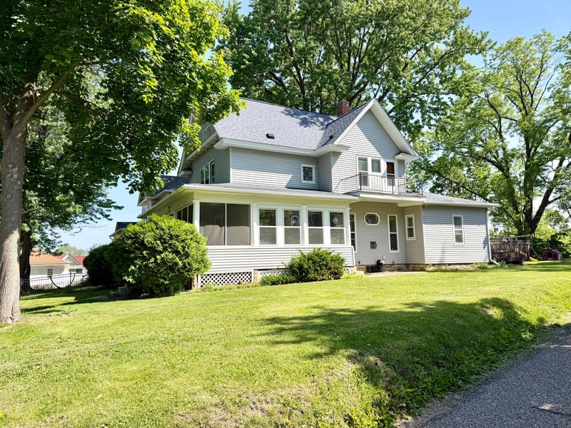 817 Central Ave, Red Wing, MN 55066