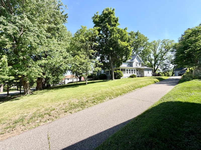 817 Central Ave, Red Wing, MN 55066