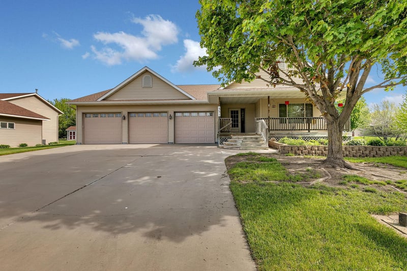 331 Countryside Ln, Albany, MN 56307