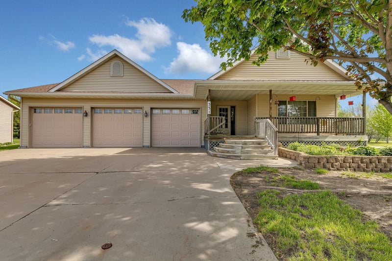 331 Countryside Ln, Albany, MN 56307