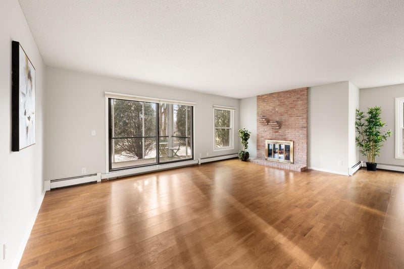 3030 Saint Albans Mill Rd #115, Minnetonka, MN 55305
