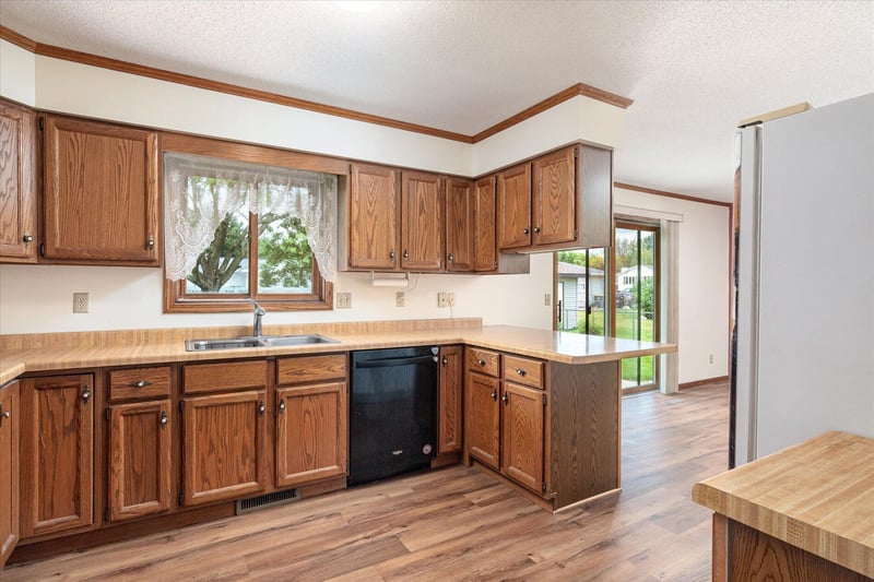 1206 Willow St, La Crescent, MN 55947