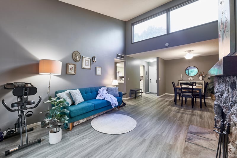5140 W 102nd St #304, Bloomington, MN 55437