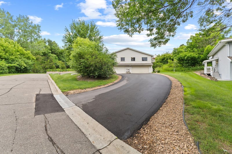 18120 Covington Pa, Minnetonka, MN 55345