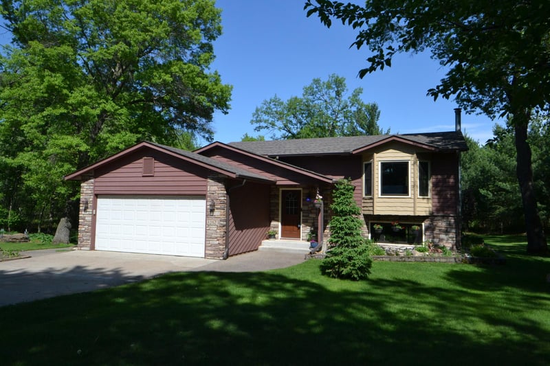 32623 Goldenrod St NW, Cambridge, MN 55008