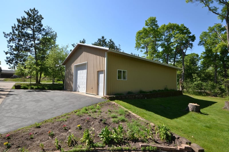 32623 Goldenrod St NW, Cambridge, MN 55008