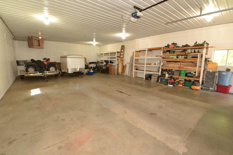 32623 Goldenrod St NW, Cambridge, MN 55008