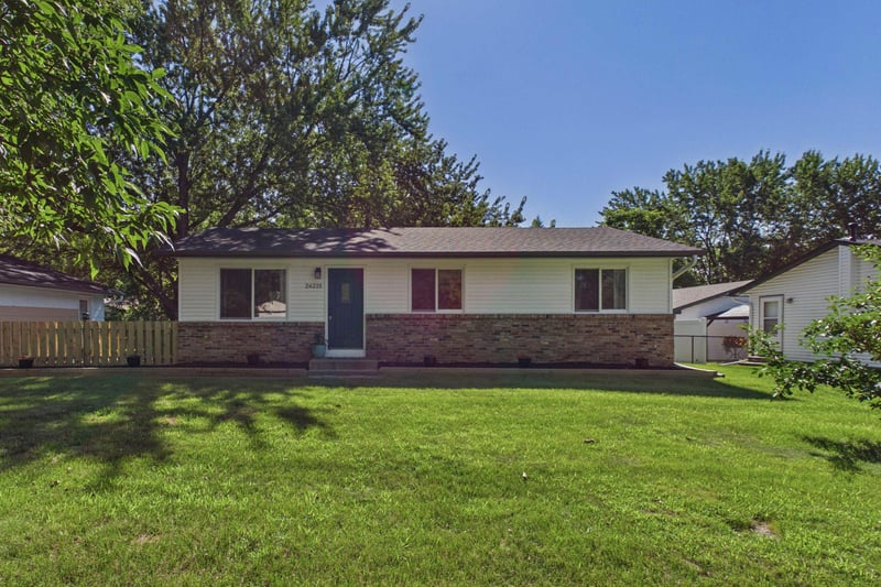 26215 6th St W, Zimmerman, MN 55398