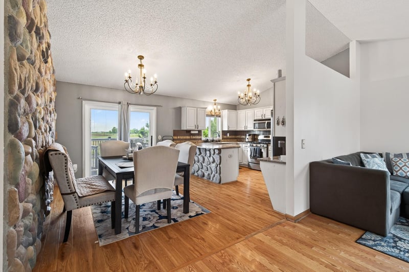 898 Harrison Dr, Big Lake, MN 55309