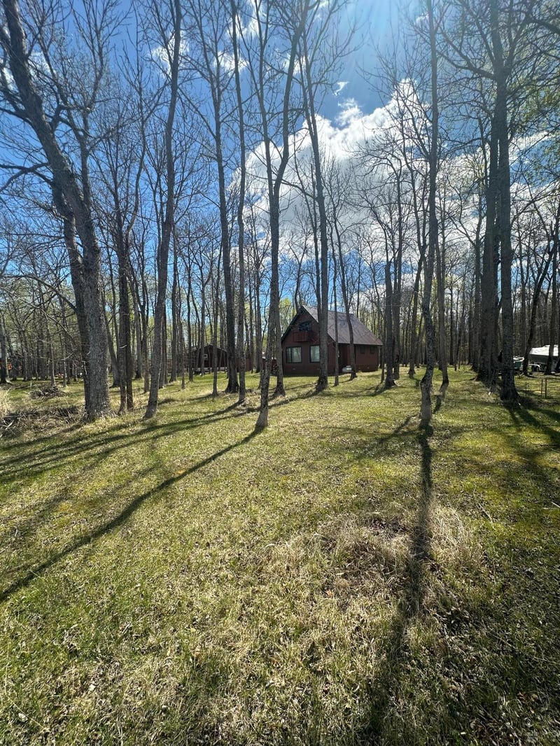 17413 E Pine Dr NW, Angle Inlet, MN 56711