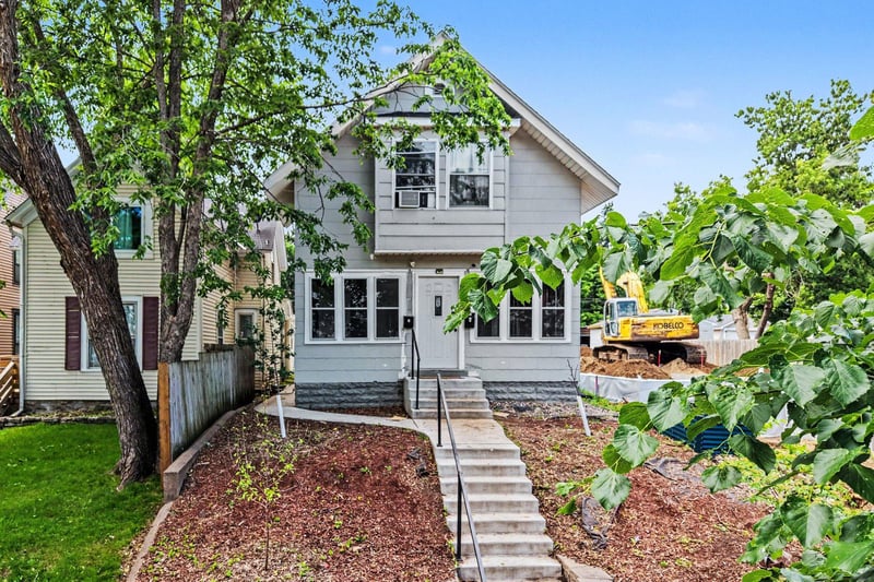 2915 N 3rd St, Minneapolis, MN 55411