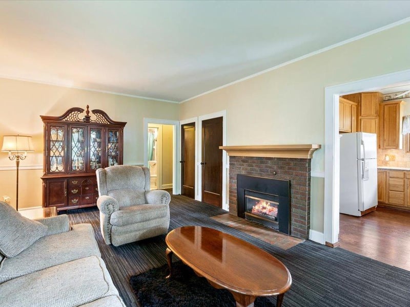 109 2nd St NW, Crosby, MN 56441